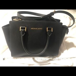 Michael Kors Black Saffiano Leather bag, gold hardware. Authentic. Like new